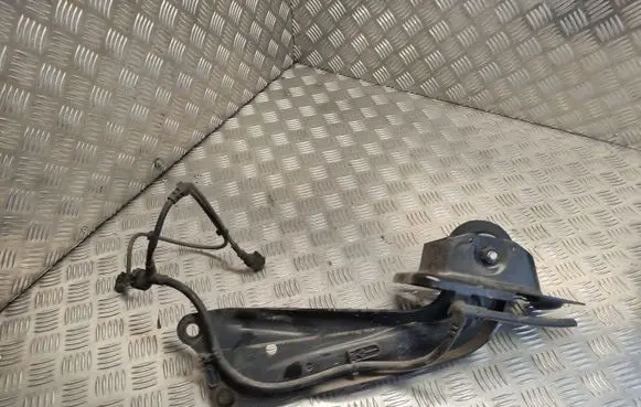 Volkswagen Golf VII Rear control arm 5Q0505225C 1K0505129L