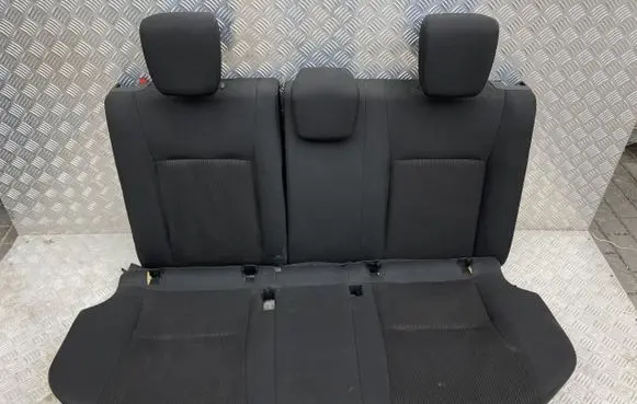 Suzuki SX4 S-Cross Second row seats PK9859
