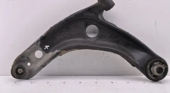 Toyota Yaris Front lower control arm/wishbone