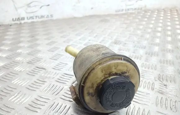 Power steering fluid tank/reservoir