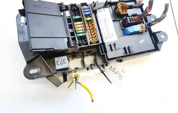Audi A6 S6 C6 4F Fuse box set 4f0907289f 5dk008762-11