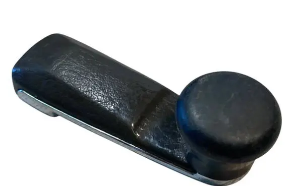 Mercedes-Benz E W124 Front door window winding handle A2017680136