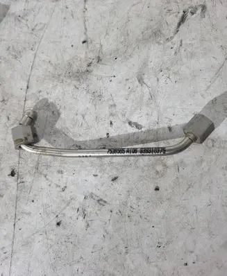 BMW 5 E60 E61 Fuel injector supply line/pipe 7536565 939310375