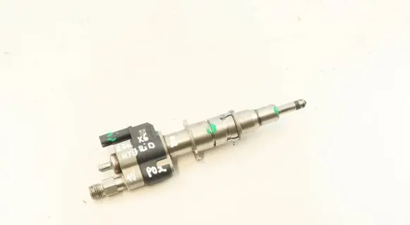 BMW X6 E71 Fuel injector 7585261 13537585261 10181010