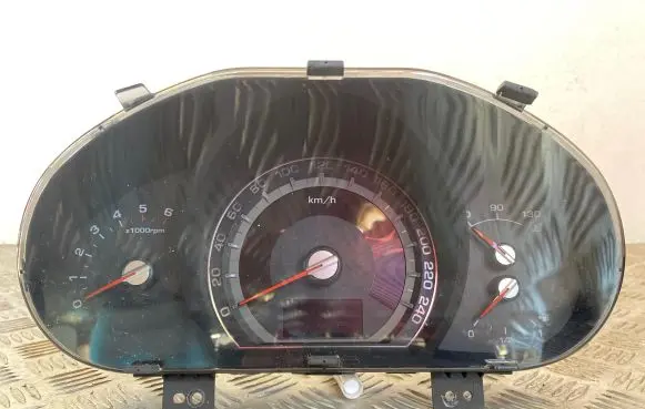 KIA Sportage Speedometer (instrument cluster) 940033U175 W175