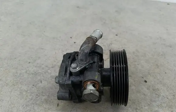 Mitsubishi Lancer X Power steering pump 