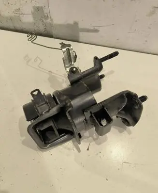 Toyota RAV 4 (XA50) Engine mount bracket K3260054