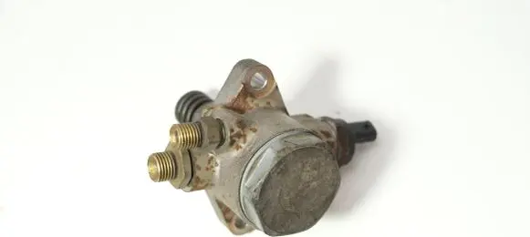 Audi A8 S8 D4 4H Fuel injection high pressure pump 079127026P