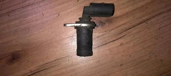 BMW 5 E39 Crankshaft position sensor 1709616 0350007