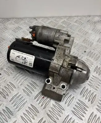 BMW 5 F10 F11 Starter motor 8574102