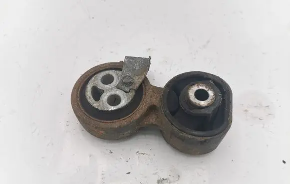 Honda FR-V Engine mount bracket NOCODE