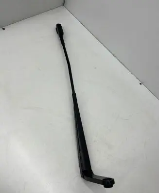 Audi Q3 8U Front wiper blade arm 8U1955408A