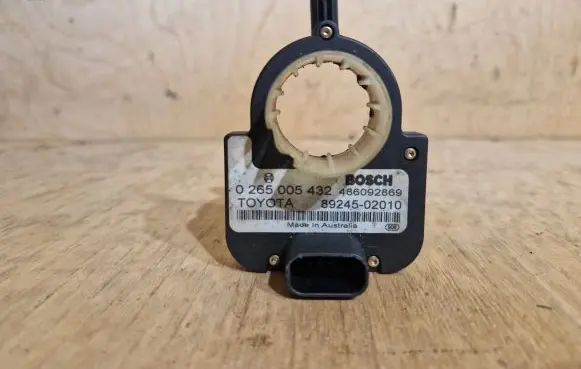 Toyota Avensis T250 Steering angle sensor 0265005432 8924502010 BOSCH