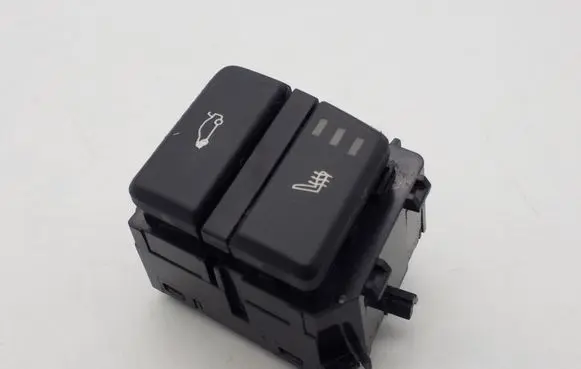BMW 5 E60 E61 Seat heating switch 9159068 915906802 502308
