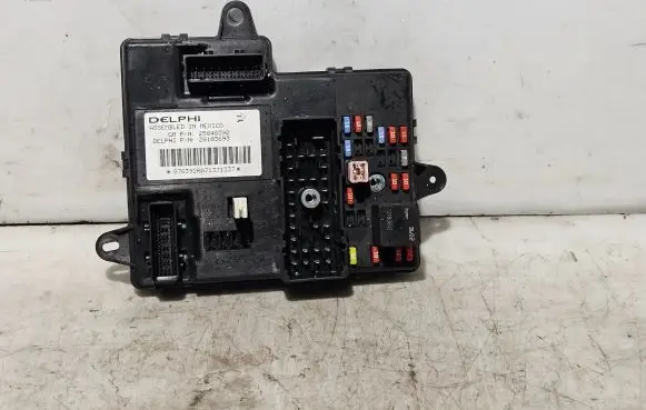 Chevrolet HHR BSM Control unit 25848392 28103693