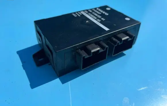 Volvo V70 Tailgate/trunk control unit/module 31402469 31386725 31352204
