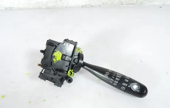 Toyota Yaris Verso Other switches/knobs/shifts 173647