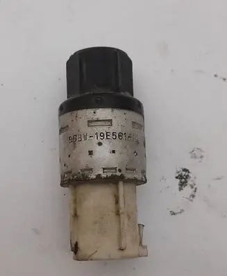 Ford Cougar Air conditioning (A/C) pressure sensor 96BW19E561AA
