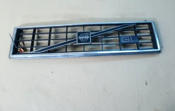 Volvo 340 - 360 Front grill V340343