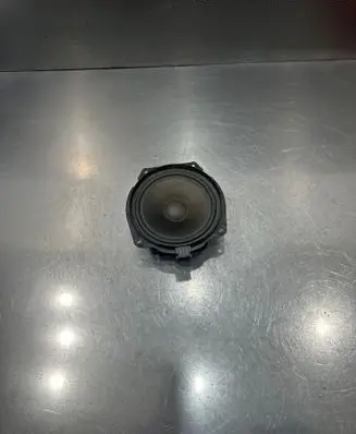 Mini One - Cooper Clubman R55 Front door speaker 18820010 4304078597 3450757
