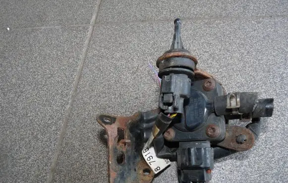 Mazda 6 Exhaust gas pressure sensor RF8G1882B5
