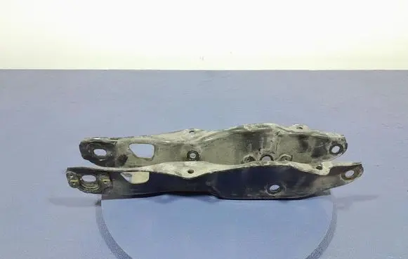 BMW X5 E53 Rear control arm 6878031