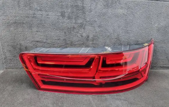 Audi Q7 4M Rear/tail lights 4M0945094C 4M0945094K