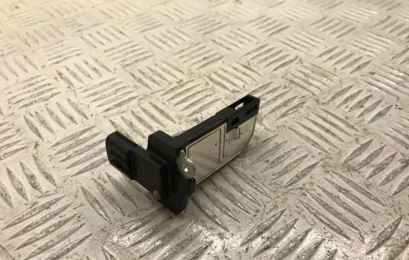 Toyota Avensis T270 Mass air flow meter 2220426010 AFH70M77