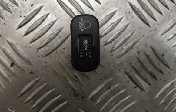 Mercedes-Benz Sprinter W906 Other switches/knobs/shifts 9068260038