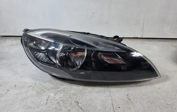 Volvo V40 Headlight/headlamp 7221200001 3000392551