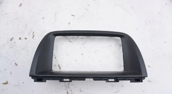 Radio/GPS head unit trim