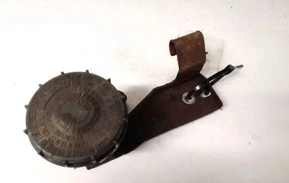 Honda HR-V Brake fluid reservoir 