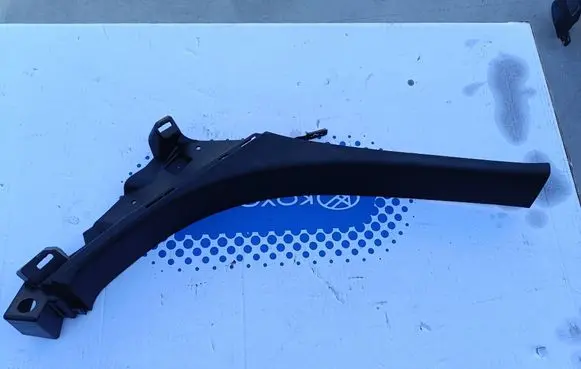 Dodge Durango III (D)pillar trim (top) 5KU85DX9AD