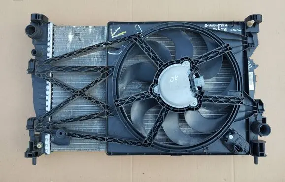 Alfa Romeo Giulietta Coolant radiator 50514466 50547636