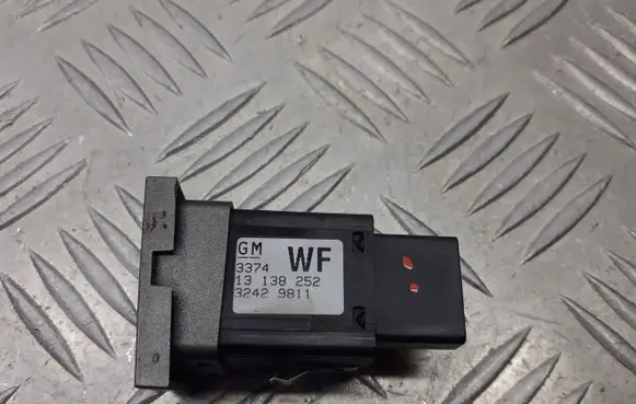 Opel Vectra C Seat heating switch 13138252