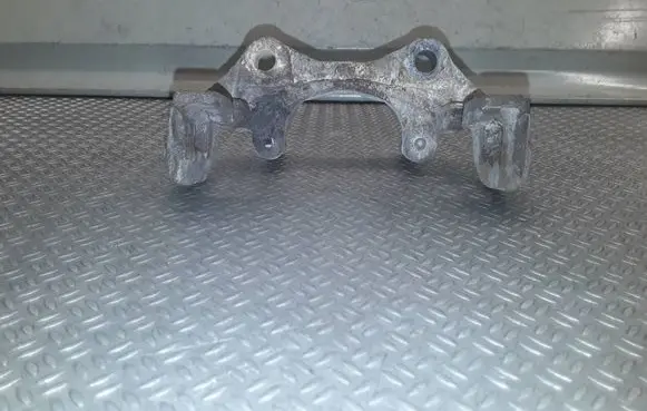 Mercedes-Benz E W211 Brake caliper pad carrier rear