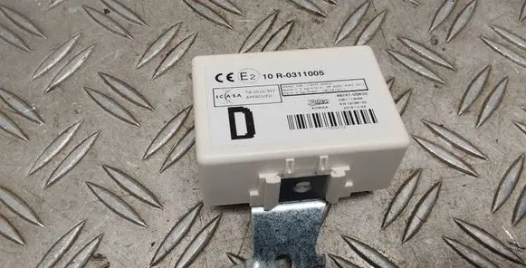 Toyota Yaris Door control unit/module 897410D450