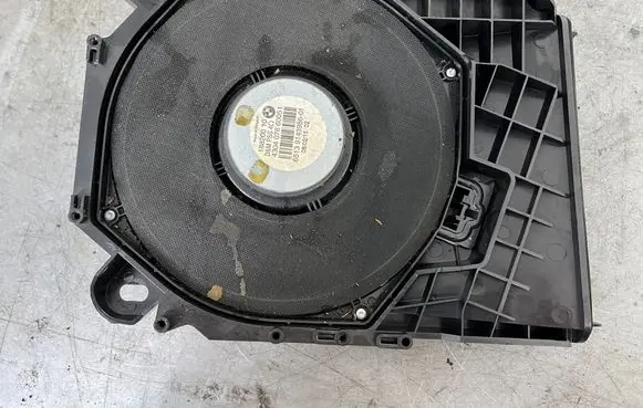 BMW 1 E82 E88 Subwoofer speaker 43040741982 07860051 9143986
