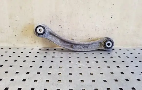 Porsche Cayenne (92A) Rear control arm 7L0505375A