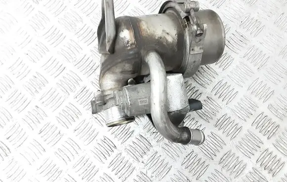 Volkswagen Golf VII EGR valve cooler 04L131512