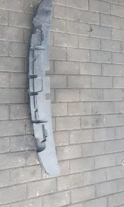 Front bumper foam support bar