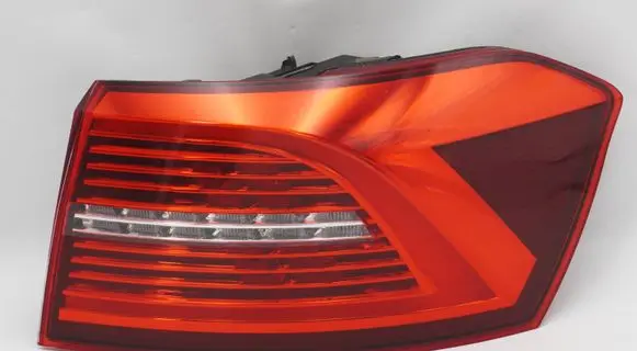 Volkswagen PASSAT B8 Rear/tail lights 3G9945208J