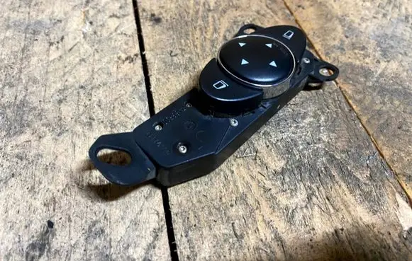Mercedes-Benz E W211 Wing mirror switch A2118208310 2118208310
