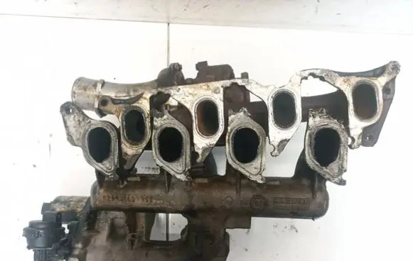 Renault Scenic II - Grand scenic II Exhaust manifold 8200145096
