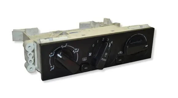Mitsubishi Carisma Climate control unit MR500527 030514