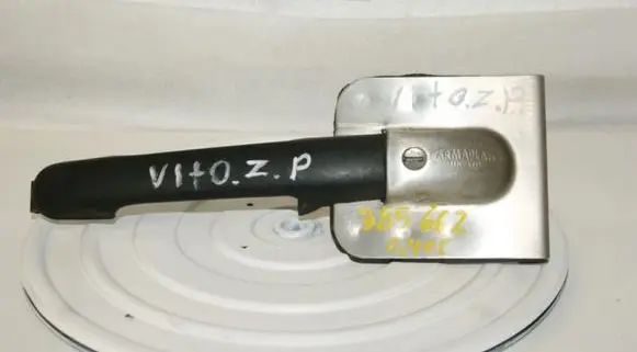 Mercedes-Benz Vito Viano W638 Rear door exterior handle A0007601359