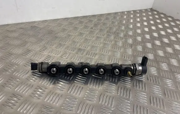 Renault Laguna III Fuel main line pipe 8200610770 28848607 0281002800