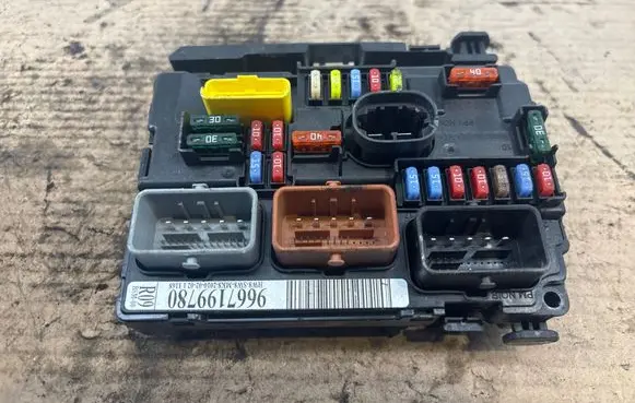 Citroen DS3 BSM Control unit 9667199780