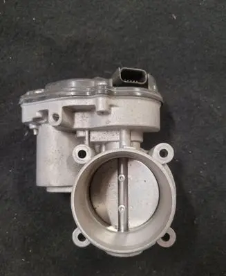 Ford Fusion II Throttle valve DS7E9F991AJ 3L1714B0733