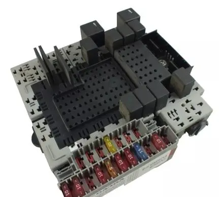 Volvo XC90 Fuse module 30679527